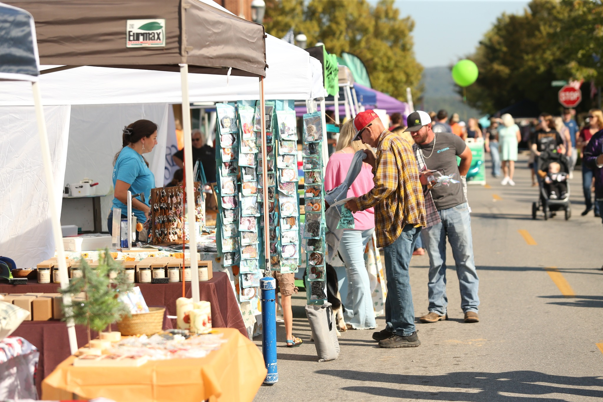 VENDORS